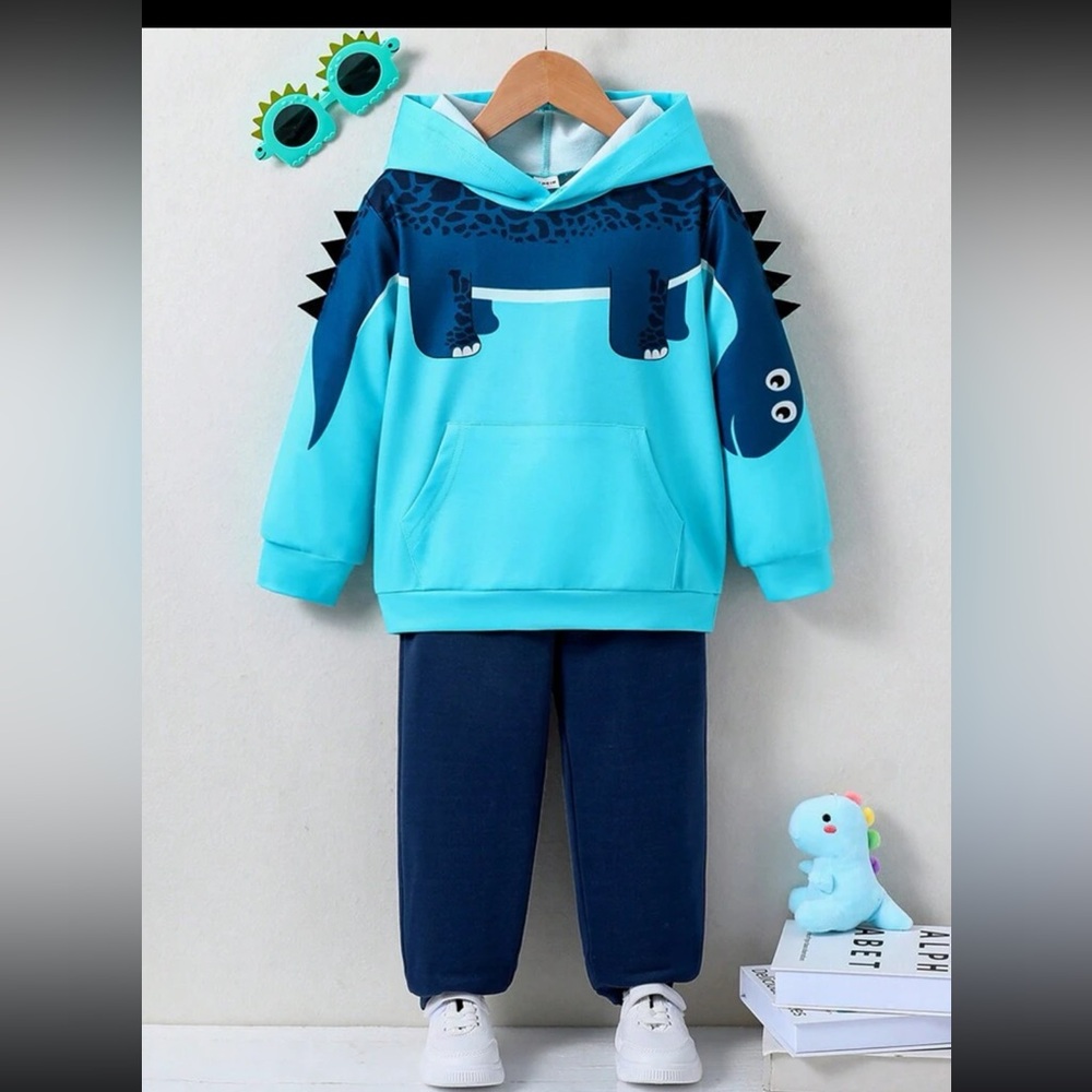 Cute sweatsuit